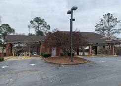 
                                	        Sandy Springs Circle: Back Building View
                                    